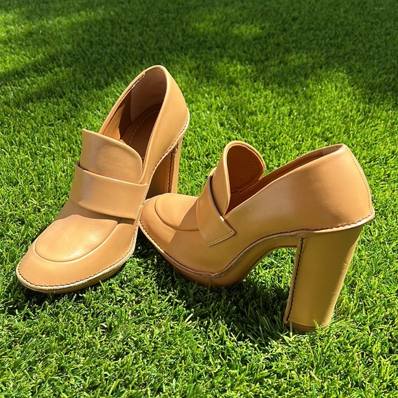 NWB Chloe Cookie Heels size 36 1/2 but fits like a true designer 35 size - Picture 10 of 11